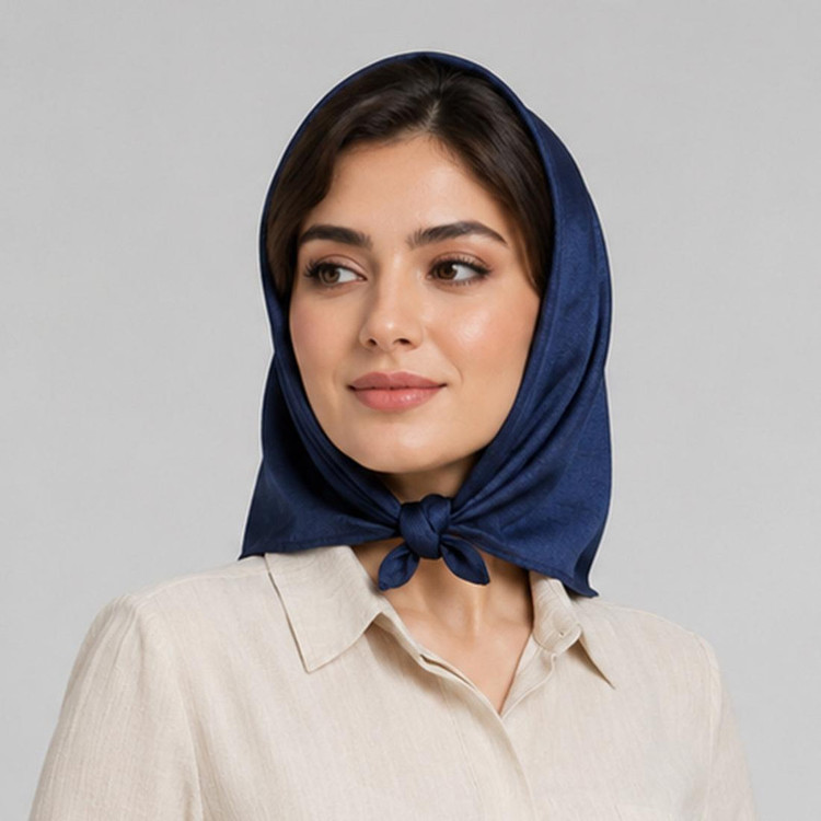 روسری ابر و بادی زنانه مدل مینی اسکارف ساتن پتینه ساده کد 2 با طول و عرض 70x70 سانتیمتر