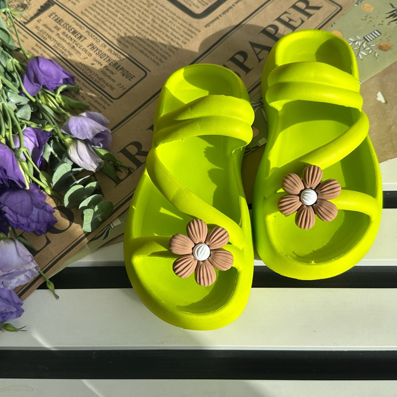 دمپایی زنانه زیتون مدل روژین کد Gr-03