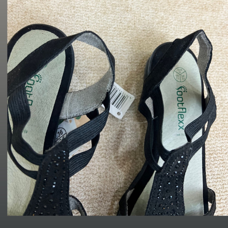 صندل طبی لژدار زنانه فوت فلکس مدل B900