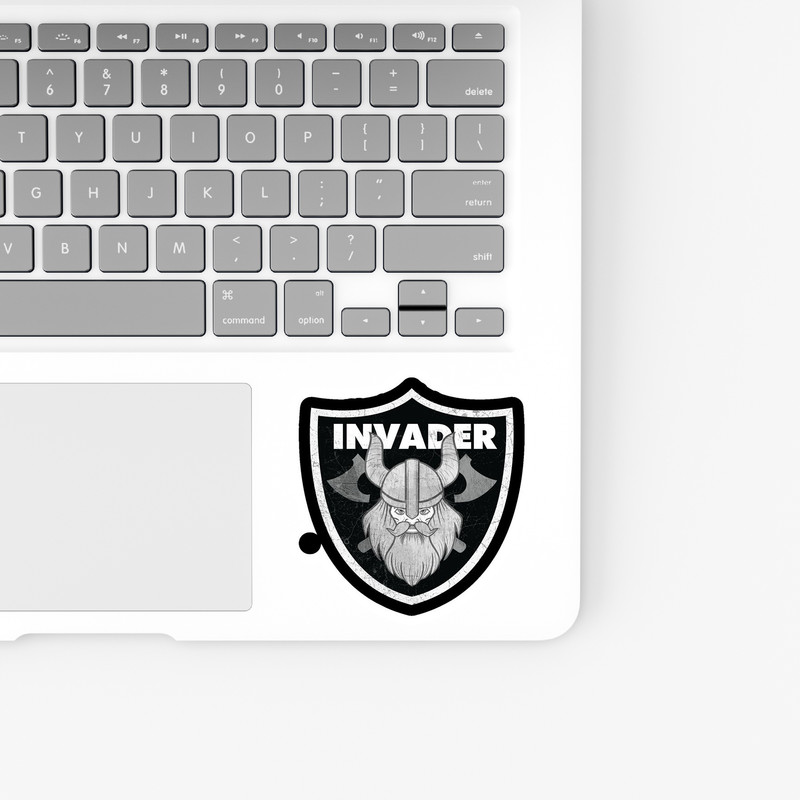 استیکر لپ تاپ و موبایل بووم طرح سریال Vikings مدل Invader کد LB82