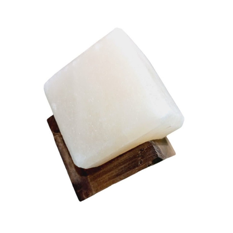 استند رومیزی تزیینی مدل سنگ نمک مدل cubic04 به همراه پایه چوبی