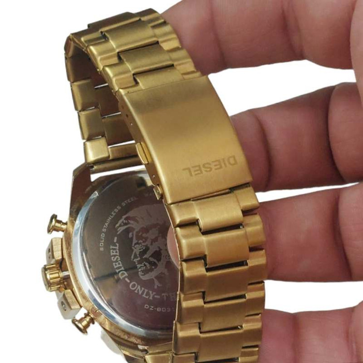 ساعت مچی عقربهای مردانه مدل مگاچف شاخدار سه موتوره کرنوگراف G/W