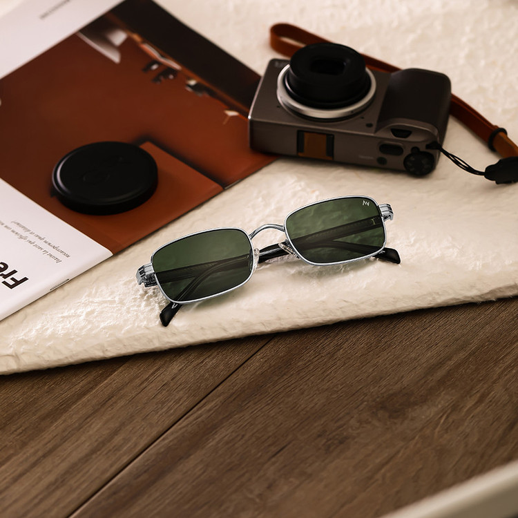 عینک آفتابی مردانه آلبرت وگ مدل S15219C3 Avantgarde Visionary