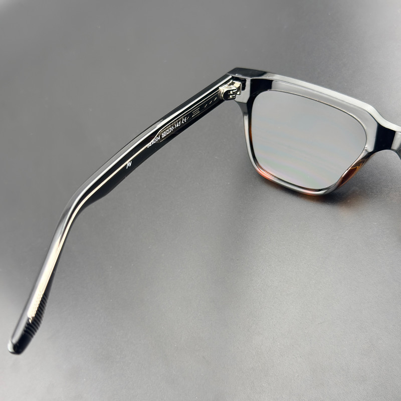 عینک آفتابی ویفرر (Wayfarer) آلبرت وگ مدل SZ8204 Tortoise Obsidian