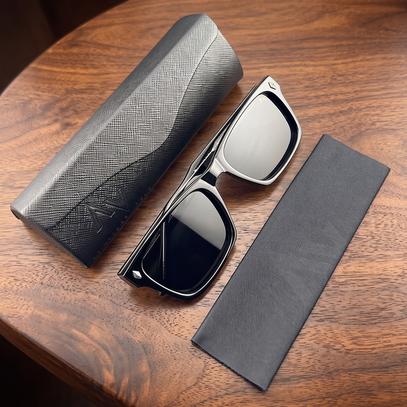 عینک آفتابی آلبرت وگ مدل SZ8102 Obsidian