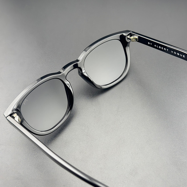 عینک آفتابی زنانه و مردانه آلبرت وگ مدل S31130C1 Avantgarde Visionary
