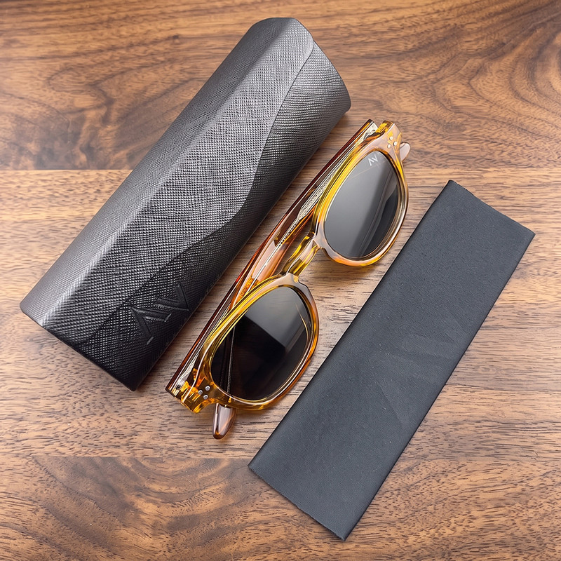 عینک آفتابی آلبرت وگ مدل SZ8816 Ochre Prussian
