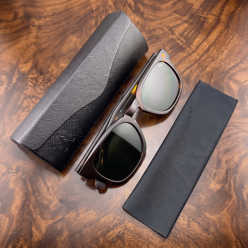 عینک آفتابی زنانه آلبرت وگ مدل SZ8801 Tortoise Fern