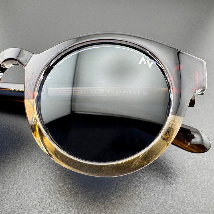 عینک آفتابی پنتوس (Pantos) زنانه آلبرت وگ مدل S31125C5 Acetate Avantgarde Visionary