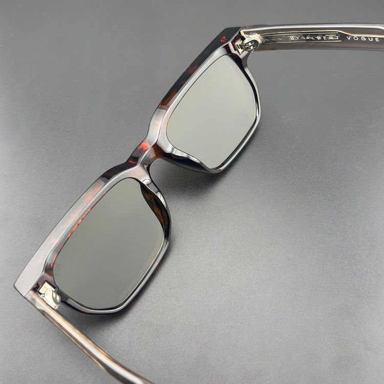 عینک آفتابی ویفرر (Wayfarer) آلبرت وگ مدل SZ8107 Tortoise Fern