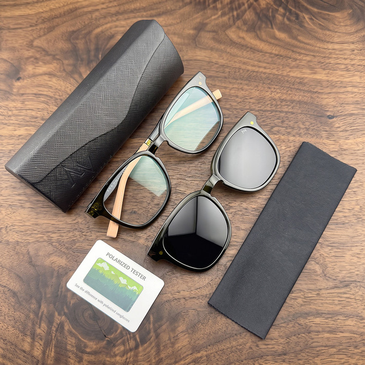 فریم عینک طبی به همراه کاور آفتابی آلبرت وگ مدل CG7705C555-P01 Polarized Double Switch
