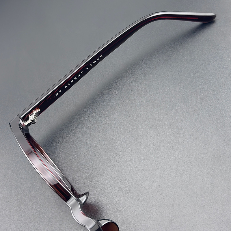عینک آفتابی زنانه آلبرت وگ مدل SZ8804 Mahogany Lava